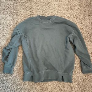 OLIVE GREEN AERIE CREWNECK - SIZE SMALL